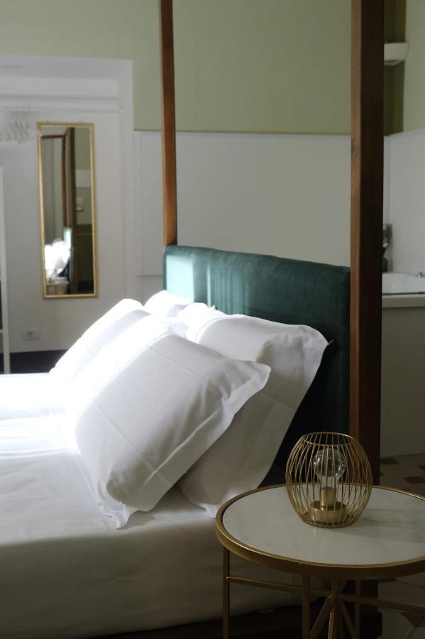 Toscano Palace Luxury Rooms Catania Esterno foto
