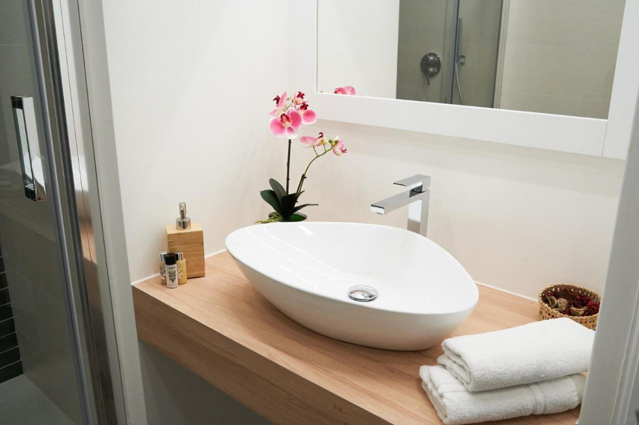 Toscano Palace Luxury Rooms Catania Esterno foto