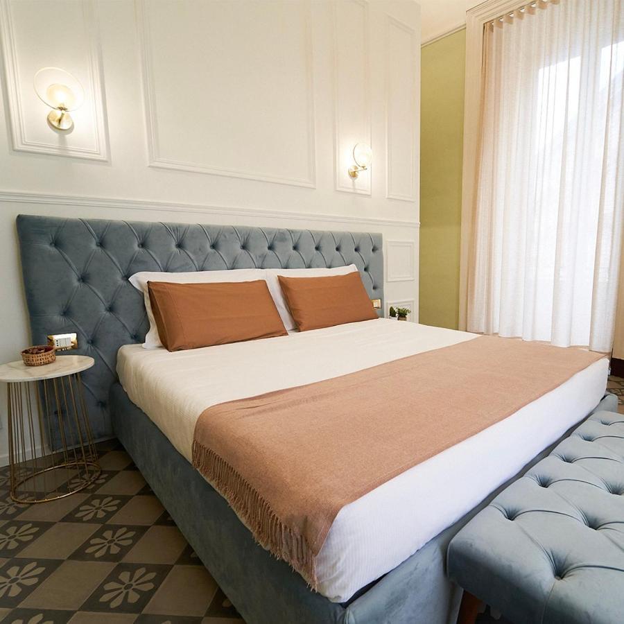Toscano Palace Luxury Rooms Catania Esterno foto
