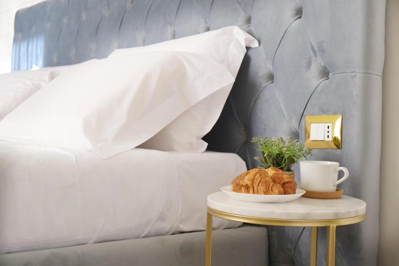 Toscano Palace Luxury Rooms Catania Esterno foto