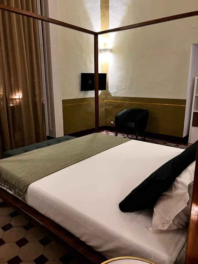 Toscano Palace Luxury Rooms Catania Esterno foto