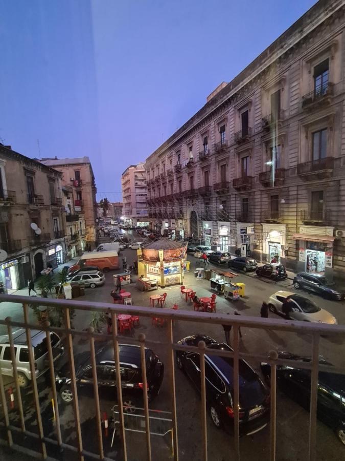 Toscano Palace Luxury Rooms Catania Esterno foto