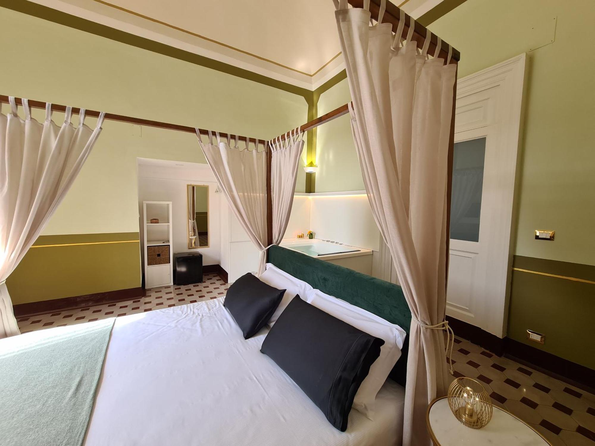 Toscano Palace Luxury Rooms Catania Esterno foto